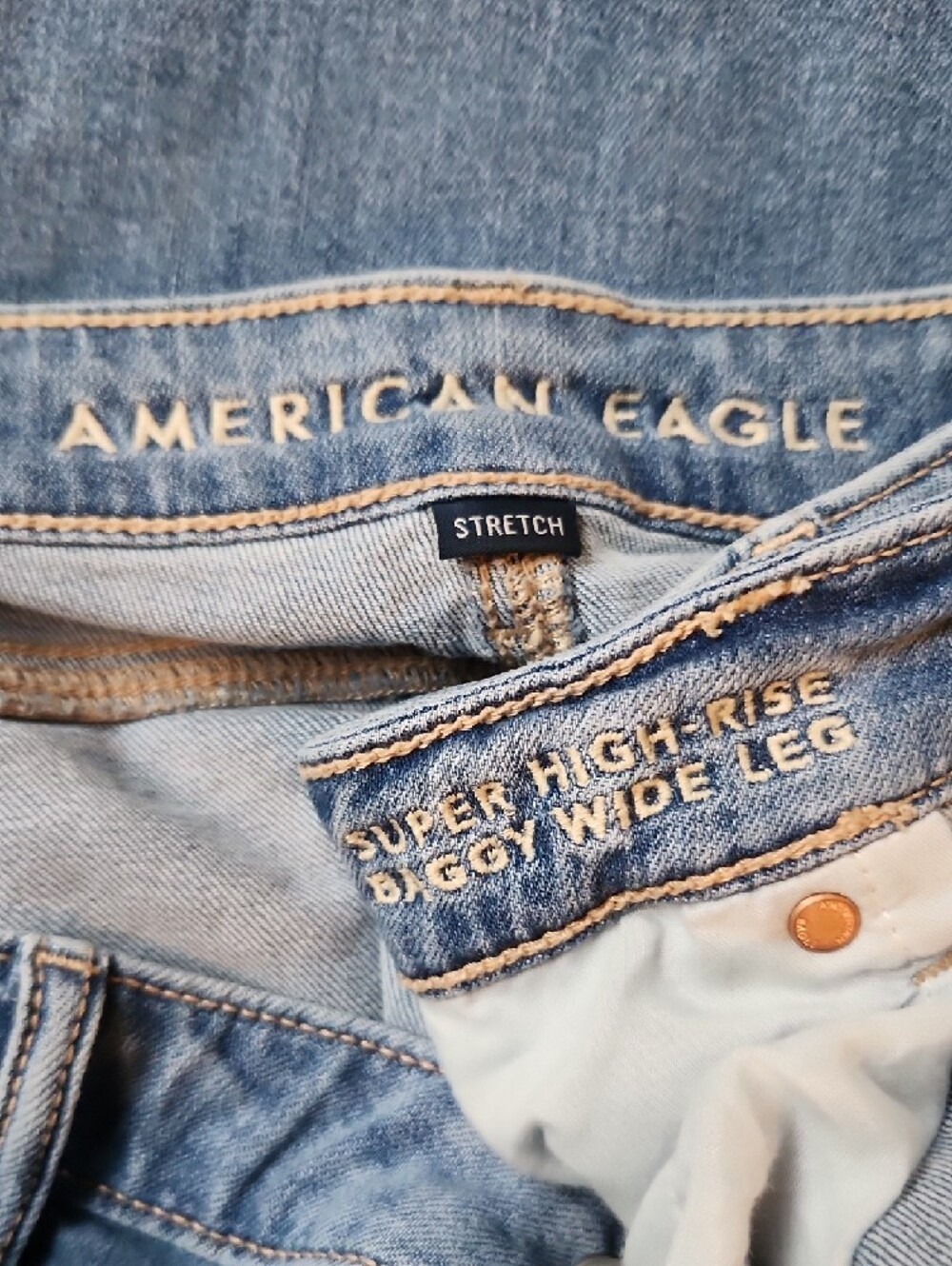 American Eagle Outfitters Light Blue High-Waisted Wide-Leg Jeans - Picture 4 of 5